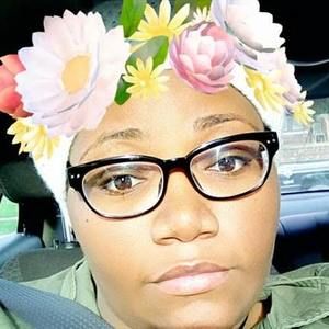 Meet your Posher, Toni